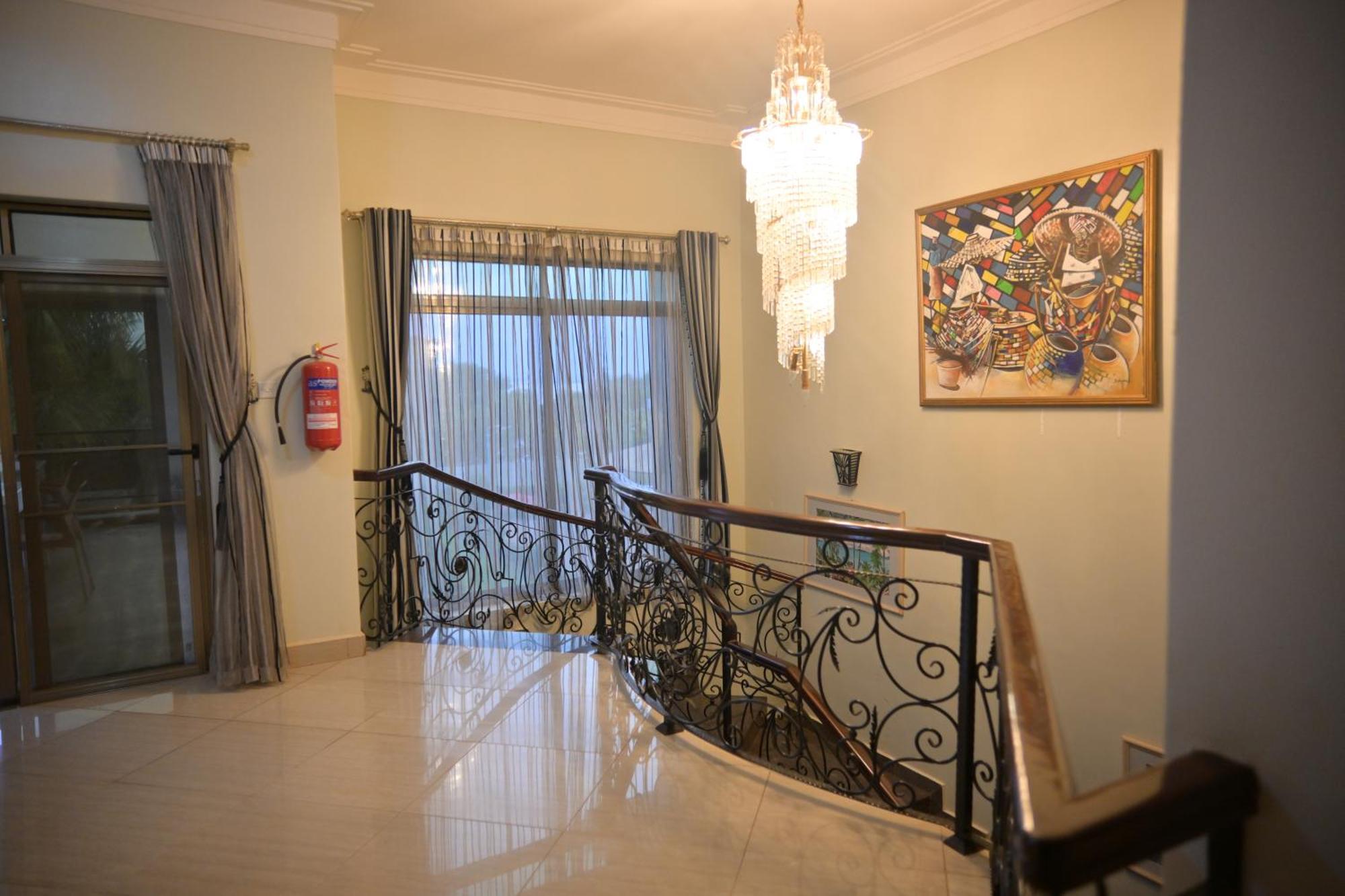 Lakepoint Villa Entebbe Eksteriør bilde