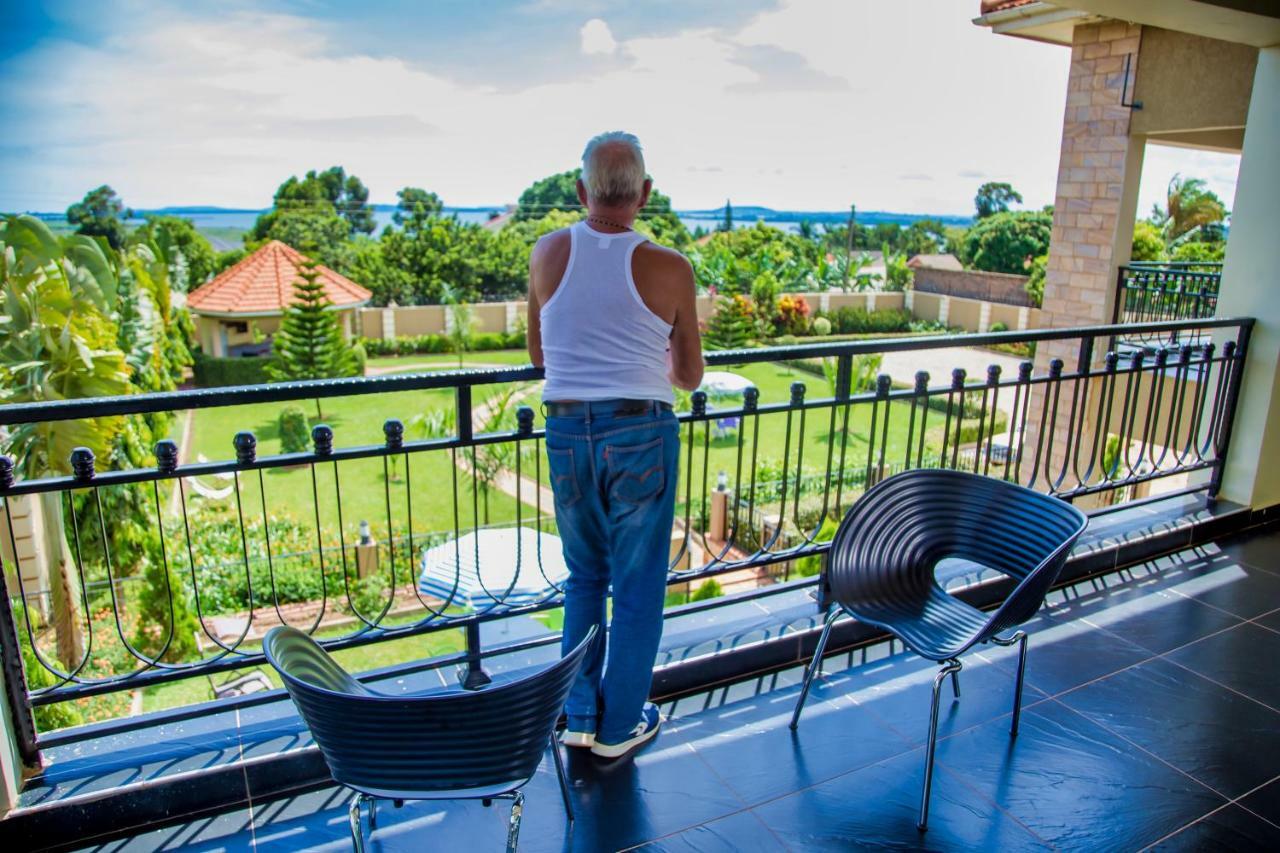 Lakepoint Villa Entebbe Eksteriør bilde