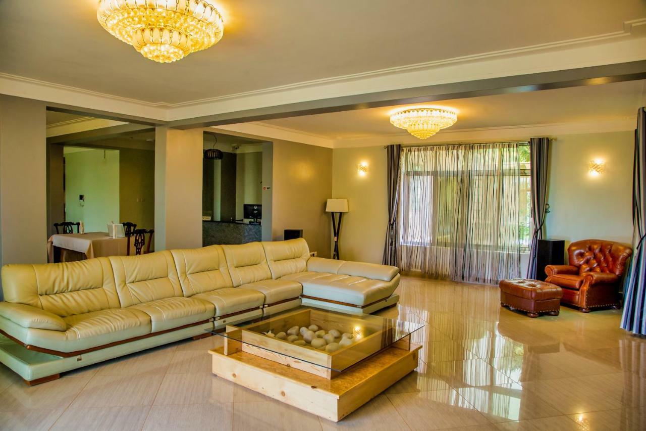 Lakepoint Villa Entebbe Eksteriør bilde