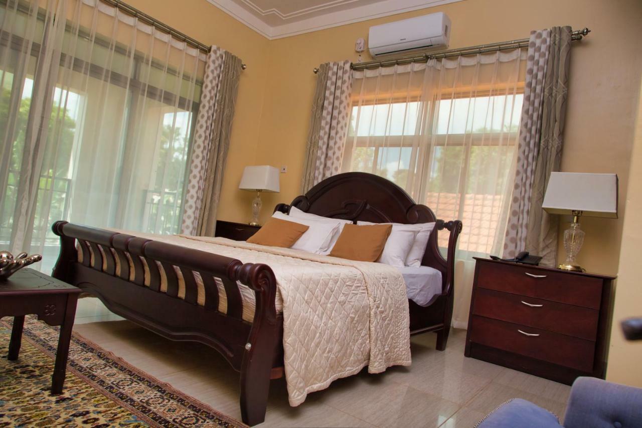 Lakepoint Villa Entebbe Eksteriør bilde